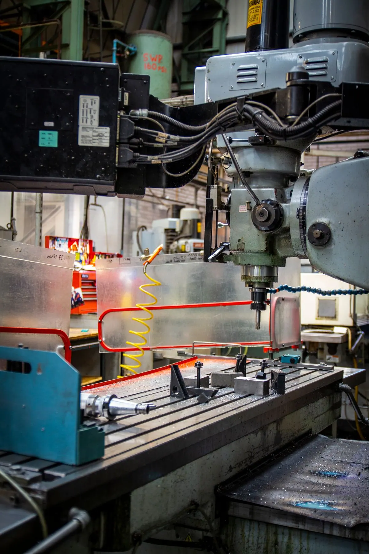 Cuts, drills and mills metal or plastic parts to specification from a digital design.